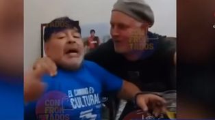 Apareció un polémico video de Maradona bebiendo previo a la operación