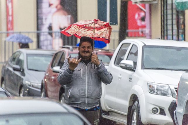 Juanma y su paraguas.&nbsp;