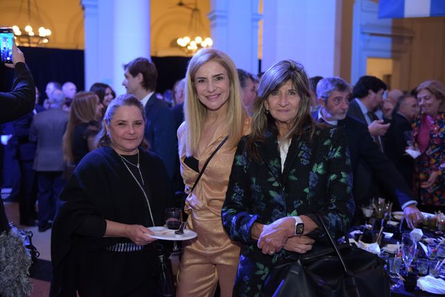 Analía Mandingorra , María José Gindre y Cristina Ragazzo.