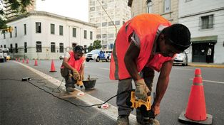 Día uno: arrancó el carril exclusivo sobre calle Rivadavia