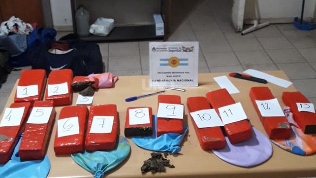 Secuestraron más de 9,5 kilos de marihuana y 100 gramos de cocaína en un control de Gendarmería