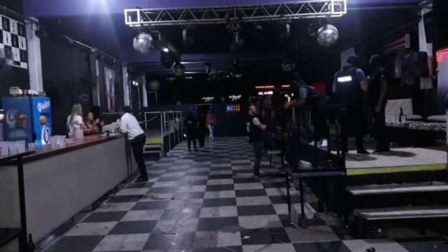 Clausuran un boliche sospechado de ser fuente de ingresos de Los Monos