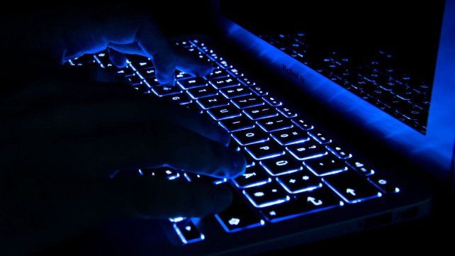 Seguridad rastrea las redes sociales con IA para evitar el ciberdelito