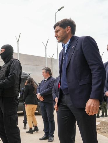 Pullaro endurece su faceta penitenciaria con cárceles y vaciado de comisarías