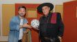 “Pa’ la Pulga Messi”, estrenada el 29 de mayo, une a dos generaciones del folklore argentino para homenajear al más grande del fútbol, Lionel Messi “Pa’ la Pulga Messi”, estrenada el 29 de mayo, une a dos generaciones del folklore argentino para homenajear al más grande del fútbol, Lionel Messi