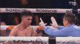 gano por nocaut y dio una leccion fuera del ring con un gesto solidario