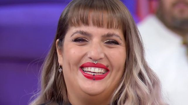 Camila Deniz confirmó que está de novia con Natee. La relación fue confirmada por la mediática durante la última edición del programa Cuestión de Peso.