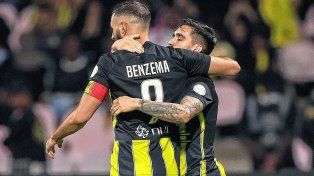 Karim Benzema se fue lesionado en el primer éxito de Gallardo.