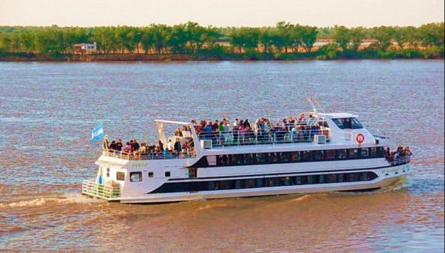 Las ciudades de Santa Fe y Paraná analizan la posibilidad de un transporte fluvial que conecte ambas capitales.
