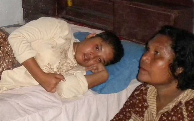 Dieron por muerta a una nena en el tsunami de 2004 y ahora la hallaron mendigando