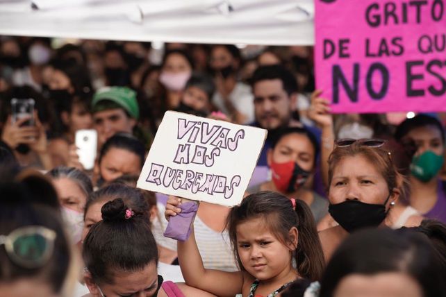 Rosario se movilizó en memoria de Ursula Bahillo y en reclamo de Justicia