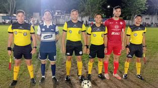Agresión en la Liga Totorense. Alejandro Scionti junto a sus colaboradores y los capitanes de Alba Argentina de Maciel y Provincial de Salto Grande.
