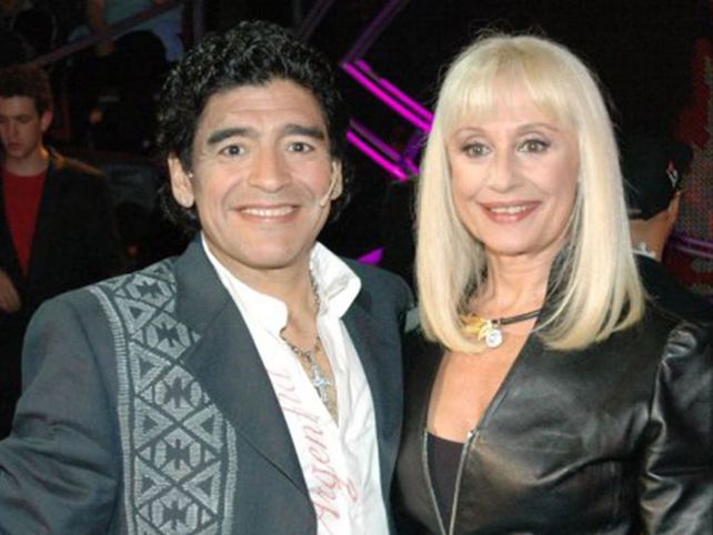 Con Diego Maradona en el programa “La noche del 10”.