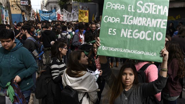 Docentes y estudiantes