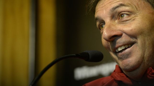 El DT Frank Kudelka deberá señalar con quiénes se quedará para afrontar desde el arranque un duro 2020.
