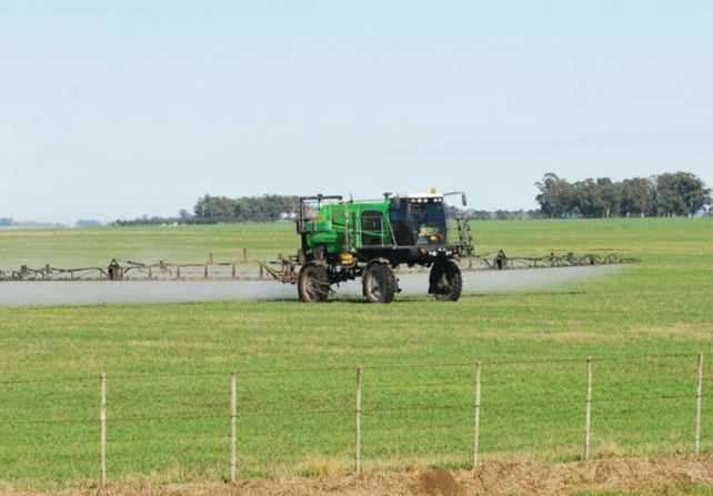El profesional trabajaba para una empresa que comercializaba fertilizantes