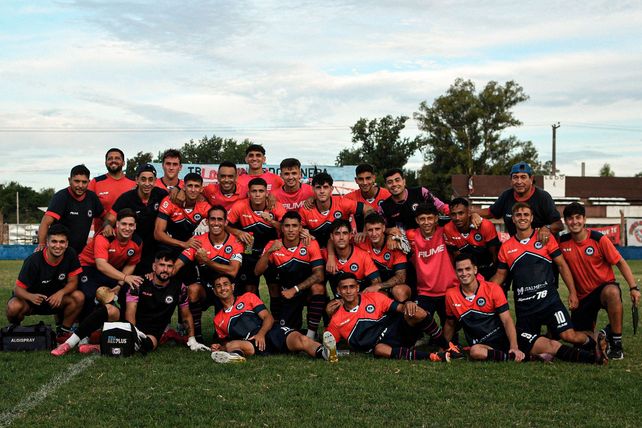 Todo fue festejo en la cancha de Atlas de los charruás