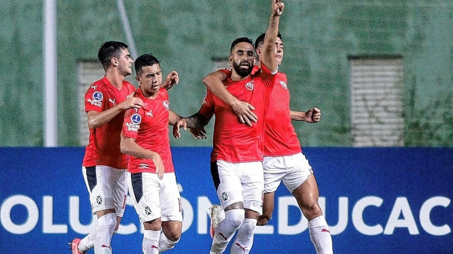 Independiente igualó en Brasil ante el Bahía por 2-2.