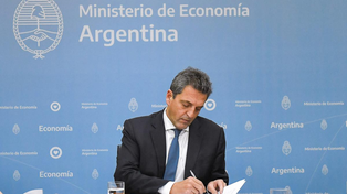 El ministro de Economía, Sergio Massa, ratificó la importación de diez barcos de combustibles para normalizar el abastecimiento.