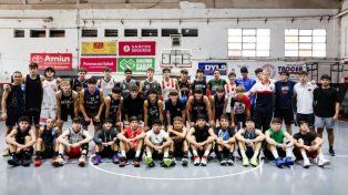 Preselección Masculina de Juveniles: manos a la obra en cancha de Rivadavia