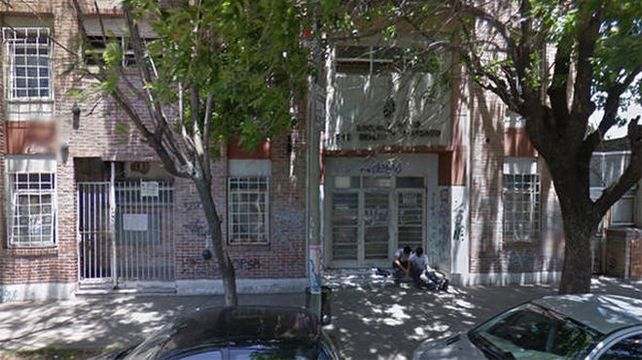 Escándalo. La embarazosa situación se registró en un colegio de Burzaco.