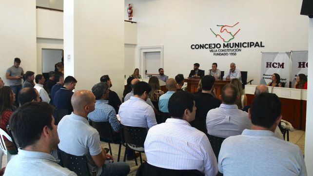 La reunión se llevó adelante en la sede del Concejo Deliberante de Villa Constitución.