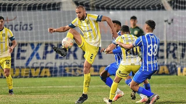 Rosario Central y Godoy Cruz le dan continuidad este sábado al certamen en el Gigante de Arroyito.