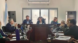 El intendente Weiss Ackerley derogó el decreto que disponía el traslado de Santoto Voley
