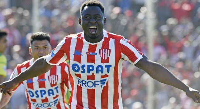 En el Tate, los goles llegan de mitad de cancha hacia atrás