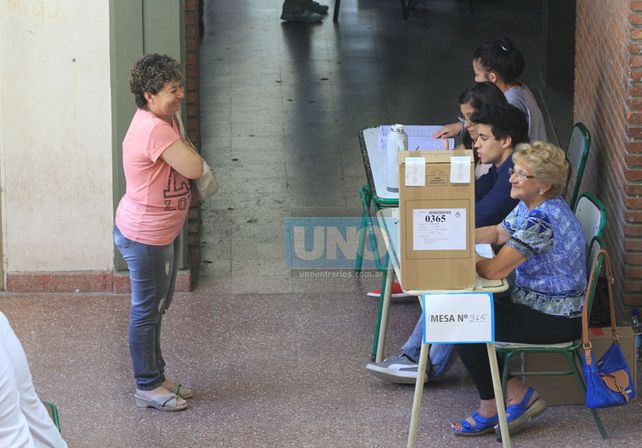 Fotogalería: votación en Paraná