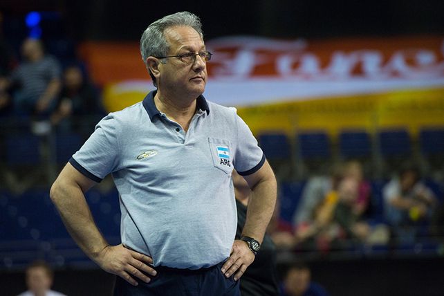 Velasco confirmó la lista para el Sudamericano de Chile