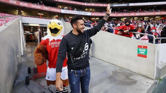 El tremendo recibimiento a Eduardo Salvio en Benfica