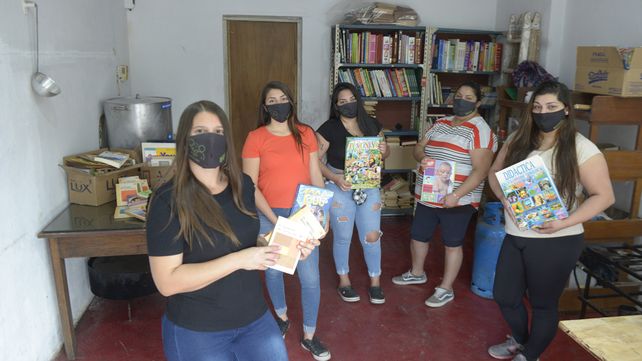 Una campaña para que florezcan mil bibliotecas populares