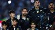 La emoción de Messi y Scaloni en el Himno Nacional Argentino frente a Benín