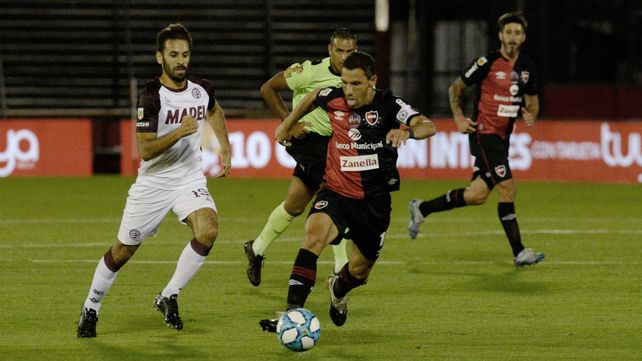 Newells lo ganó en el final y con esta victoria ante Lanús debe comenzar a corregirse
