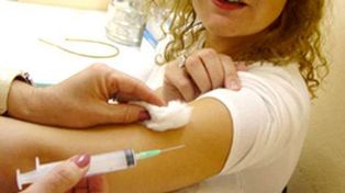 Coronavirus: por el temor a contagios bajó la tasa de vacunación de chicos