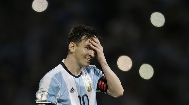 Final feliz. Messi y Bauza se encontraron el jueves y hoy se hizo el anuncio.