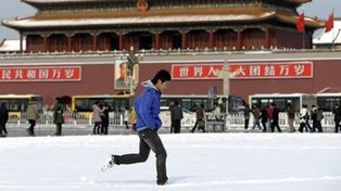China provoca nevadas artificiales sobre Pek&iacute;n para aliviar la sequ&iacute;a