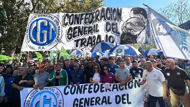 La CGT se reúne el lunes y analiza la posibilidad de un paro general.&nbsp;