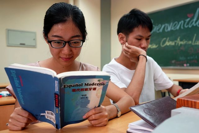 Cada vez más gente estudia español en China, un idioma que está de moda