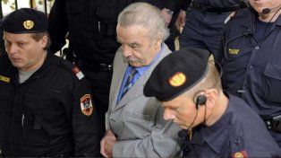 La Justicia austríaca evalúa la excarcelación de Josef Fritzl, quien mantuvo a su hija encerrada por más de 20 años en un cuarto oculto en su propia casa