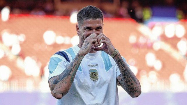 ¿Scaloni analiza cambiar el esquema en la Selección Argentina para jugar ante Inglaterra?