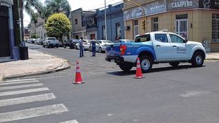 Sanción para comercio que arrojó aceite y comida a la calle