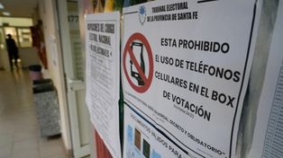 Elecciones en Santa Fe: por qué no se puede usar el teléfono en el box de votación y qué pasa si alguien lo hace