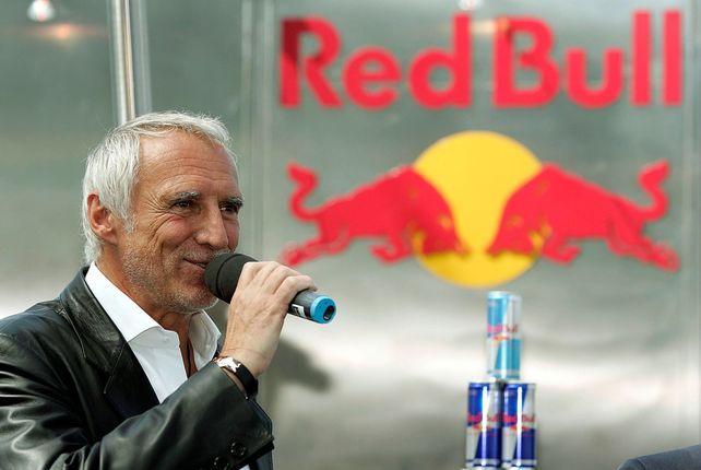 Mateschitz popularizó la bebida en el mundo e inauguró un emporio deportivo
