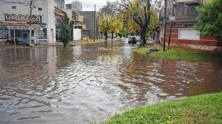 Lo que dejó el último temporal en Santa Fe: las limitaciones de los desagües pluviales