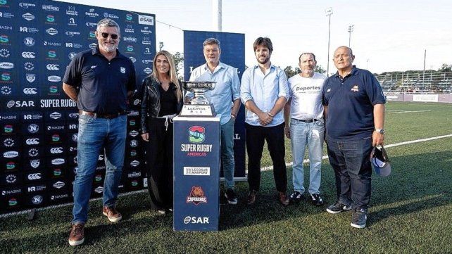 Se presentó la Copa Diario La Capital que se pondrá en juego en el partido Capibaras ccon Tarucas.