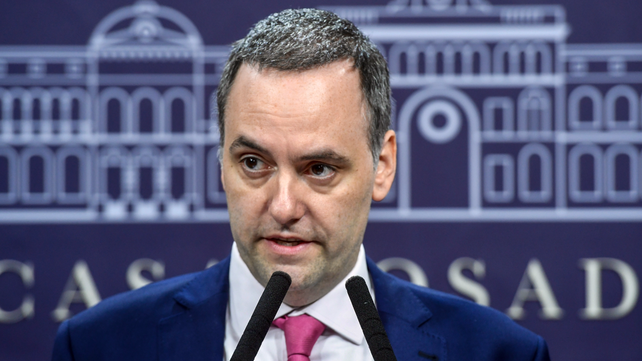 Adorni justificó las medidas anunciadas por Milei