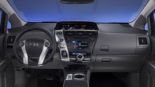 Toyota empez&oacute; a tomar pedidos para su auto h&iacute;brido el&eacute;ctrico-naftero
