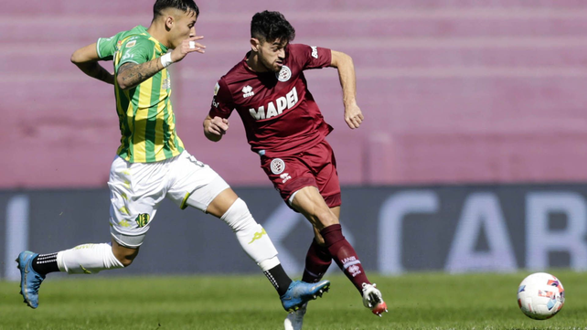 Lautaro Acosta apuntó contra el arbitraje: Sospecho un montón